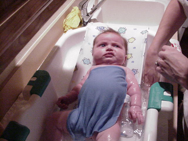 BRIANNA LOVES HER BATHIES!!!